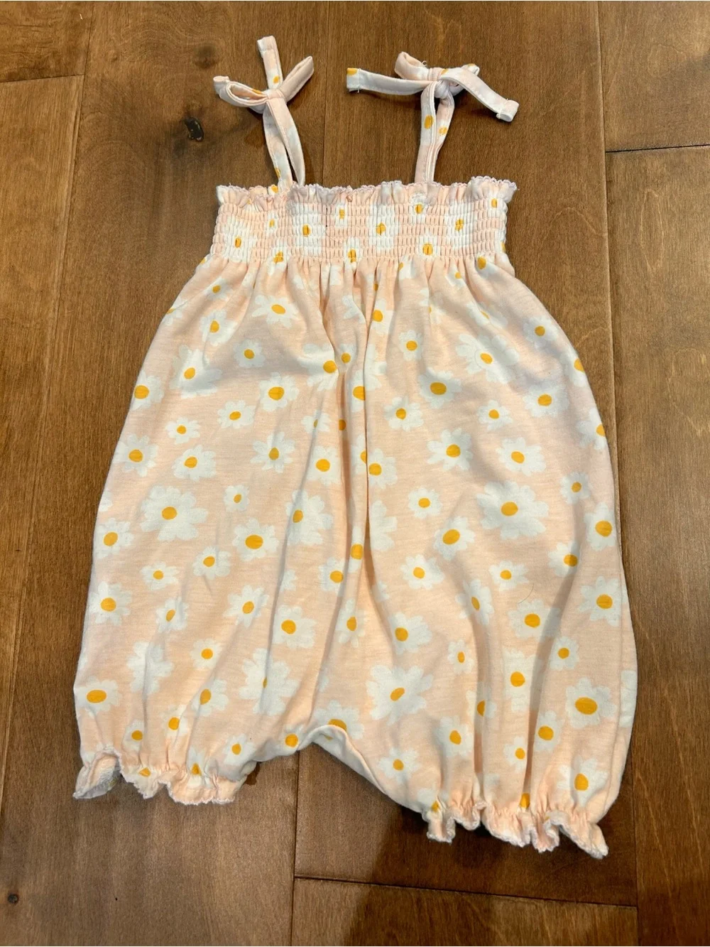 7FAM 7 for all mankind pink floral smocked romper 3/6m